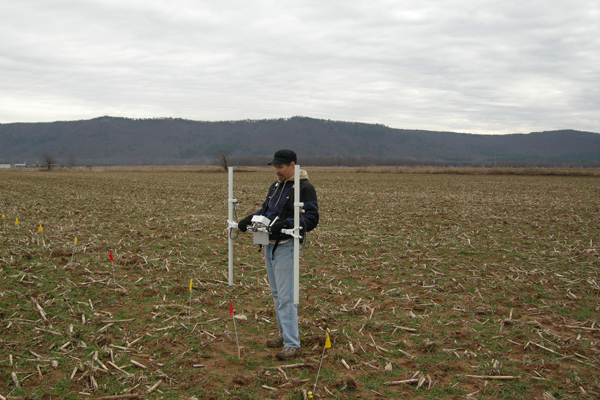 Lockhart with gradiometer photo