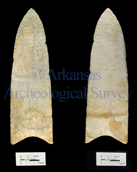 Figure 1. Two sides of the Sloan point from the Sloan site. <em>Copyright Arkansas Archeological Survey. Do not reproduce without permission.