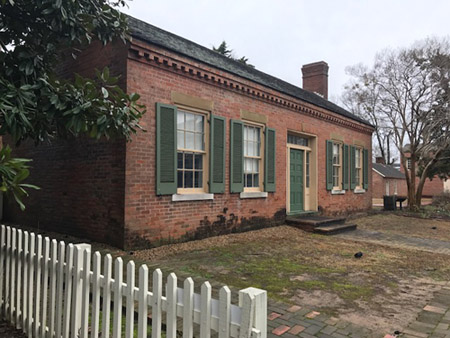 Figure 1. The Brownlee House, located at 3rd and Cumberland Streets in downtown Little Rock.