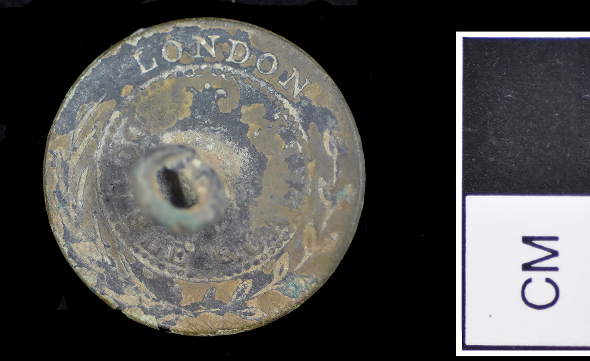 British-made button from Tara II, Miller County, Arkansas (Arkansas Archeological Survey image SAU20210001D)
